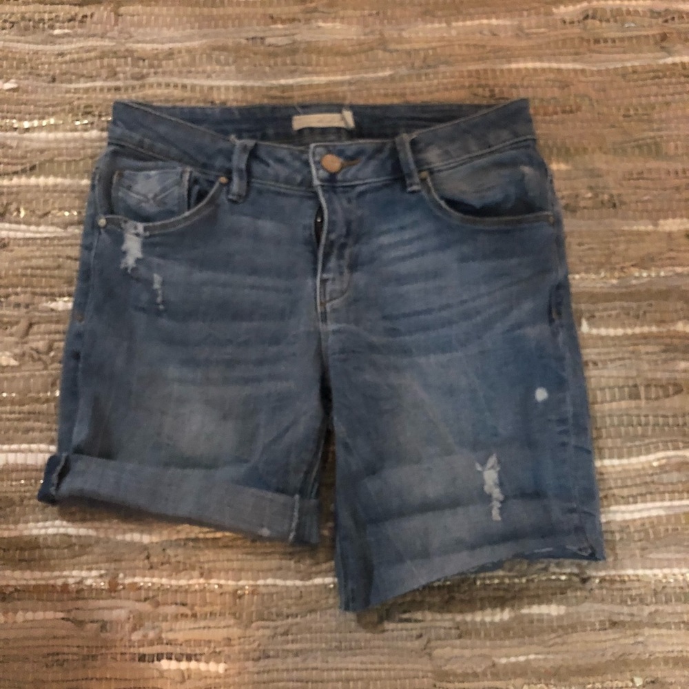 Super cute jean shorts